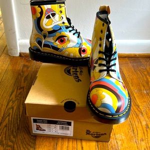 Dr Martens Women's Retro 1460 Vegan Lace Up Boots sz 8 New